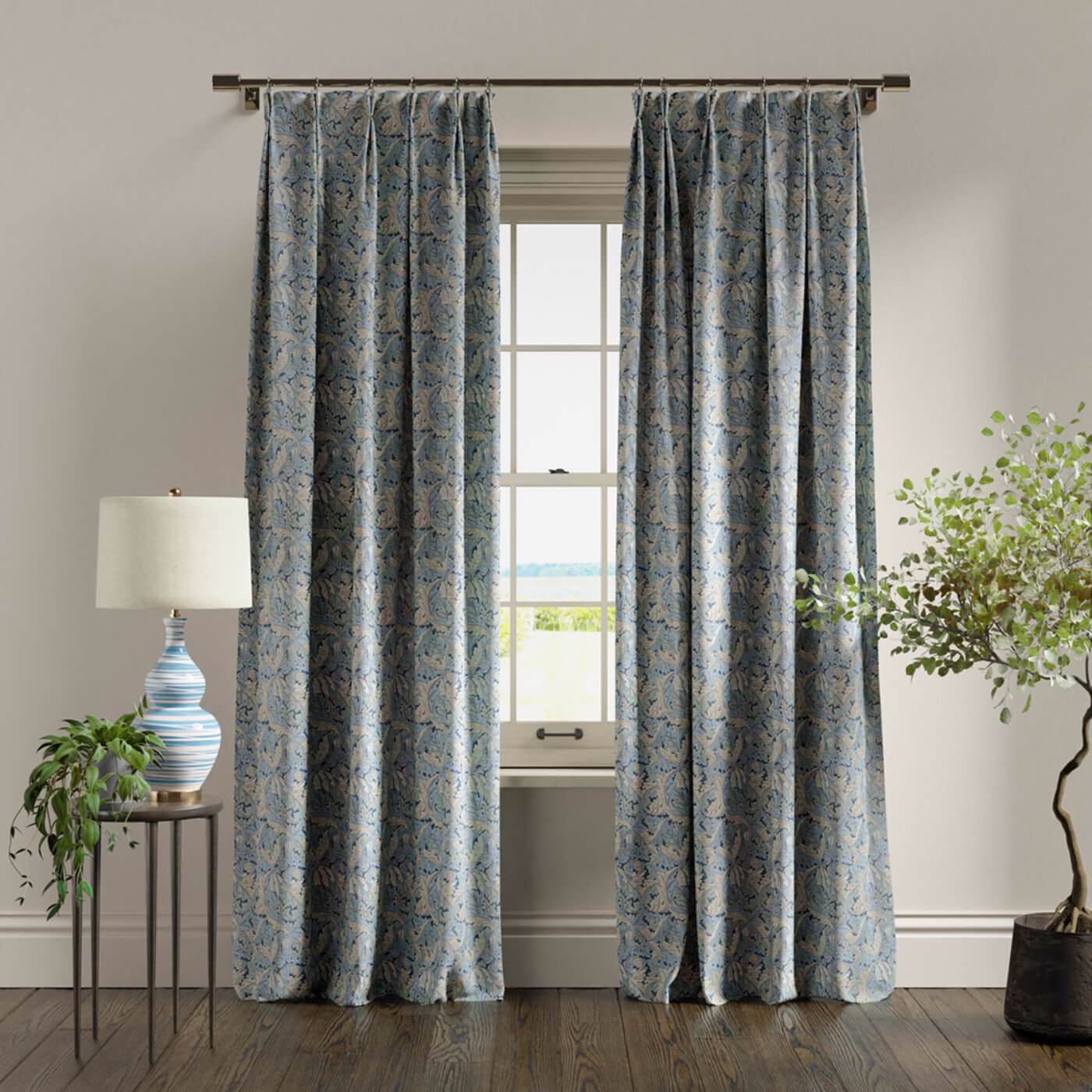 Acanthus_F168101_Curtain