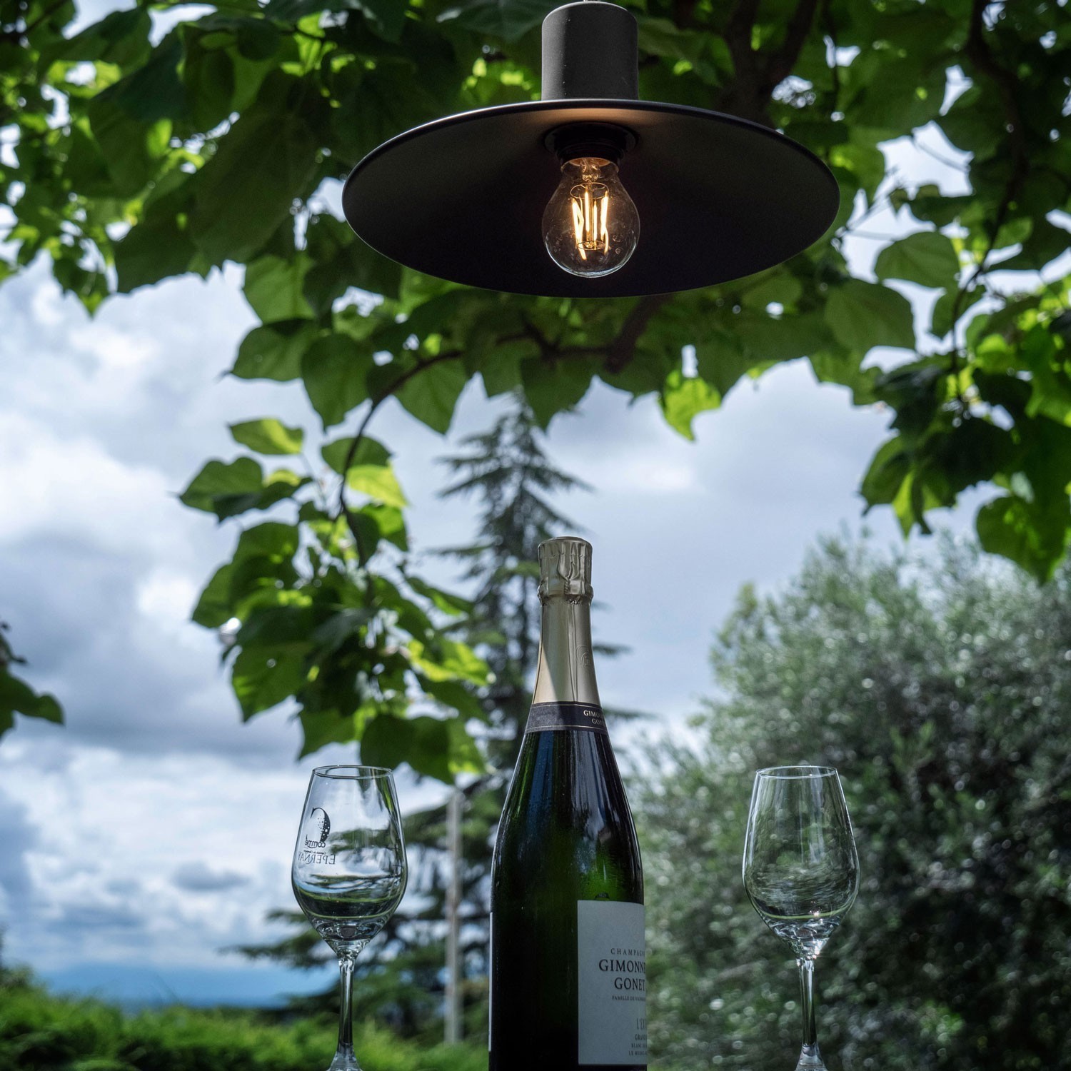 eiva-elegant-varldens-forsta-utomhus-e27-ip65-lamphallare-for-lampskarm-for-sjalvmontering-i-silikon (3)